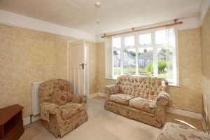 Sitting Room- click for photo gallery